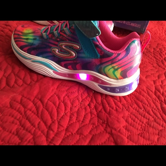 NWT/Box Skechers lights toddler size 13 - Picture 2 of 6
